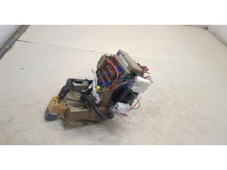 Блок предохранителей  Subaru Forester 2013-      82201FJ100   