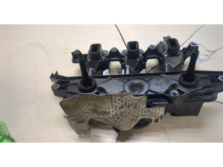 Клапанная крышка двигателя ДВС  Renault Trafic 2014-2021 1.6     