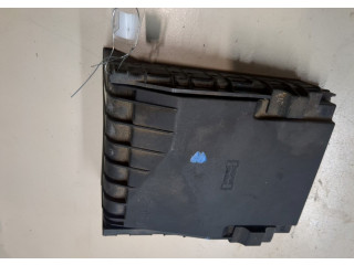 Крышка блока предохранителей Volkswagen Caddy 2004-2010