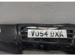 Бампер Mitsubishi Pajero / Montero 2000-2006 передний