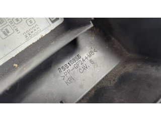 Крышка блока предохранителей  Chevrolet Tahoe 2006-2014         