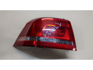 Задний фонарь