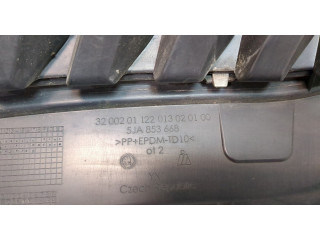 Решетка радиатора  Skoda Rapid 2012-2020          