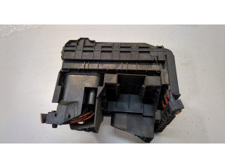 Блок предохранителей Skoda Yeti 2009-2014