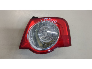 Задний фонарь          