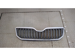 Решетка радиатора  Skoda Yeti 2013-2018          5l0853668a