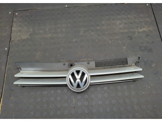 Решетка радиатора  Volkswagen Golf 4 1997-2005          