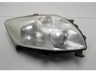 Фара передняя  Toyota Auris E15 2006-2012 правая 