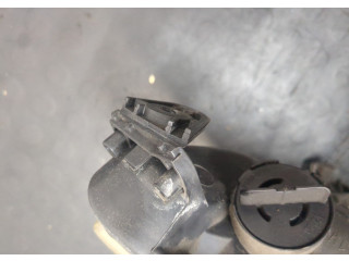 Фара передняя Renault Scenic 2009-2012 правая