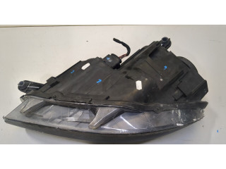 Фара передняя  Volkswagen Scirocco 2008- правая 