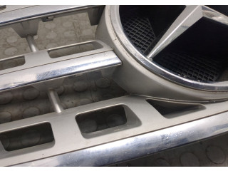 Решетка радиатора  Mercedes ML W164 2005-2011          