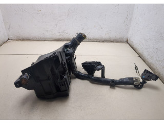 Блок предохранителей Lexus HS 2009-2018 8264147070