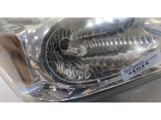 Фара передняя  Infiniti QX56 2004-2010 правая 