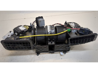 Моторчик печки  Renault Trafic 2014-2021        