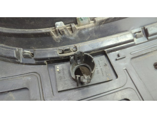 Решетка радиатора  Volkswagen Passat CC 2008-2012          3C8853651