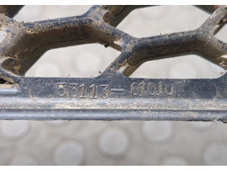 Решетка радиатора  Pontiac Vibe 1 2002-2008          5311301010