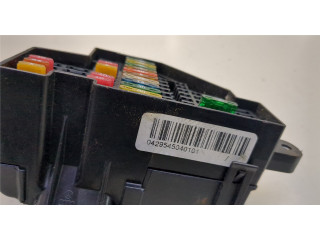 Блок предохранителей  Volkswagen Passat 7 2010-2015 Америка      04295450401      1.8