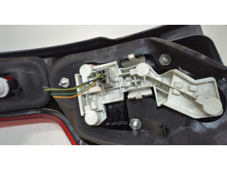 Задний фонарь          