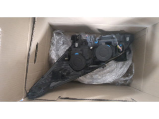 Фара передняя  Peugeot 3008 2009-2016 правая 