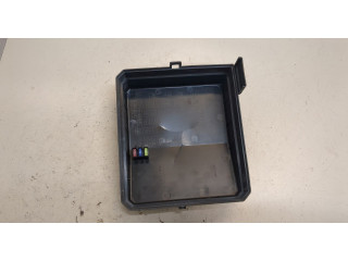 Крышка блока предохранителей  Mitsubishi Lancer 10 2007-2017         