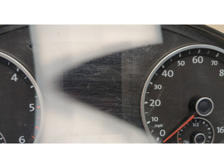 Панель приборов Volkswagen Tiguan 2011-2016 5N0920972D