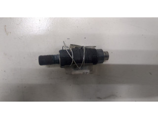 Форсунка топливная  Mitsubishi L200 1996-2006    MD196607     