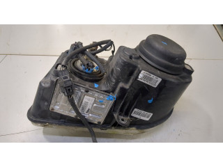 Фара передняя  Chrysler 300C 2004-2011 правая 