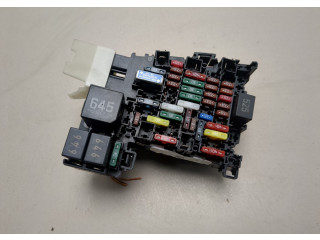 Блок предохранителей  Volkswagen Atlas Cross Sport 2019-      5Q0937615C   