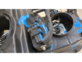 Фара передняя  Volvo XC90 2006-2014 правая 