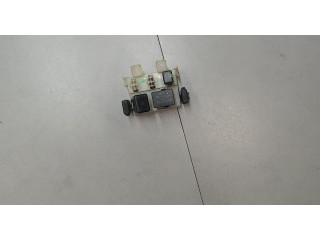 Блок реле Mitsubishi L200 1996-2006 MB665829 2.5