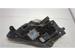 Фара передняя Skoda SuperB 2015-2025 правая