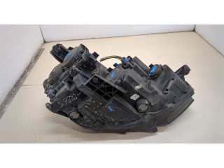 Фара передняя  Volkswagen Passat 8 2015- левая 