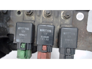 Блок реле Mitsubishi L200 1996-2006 MB627895 2.5