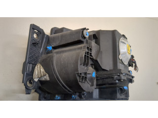 Фара передняя Land Rover Discovery 3 2004-2009 правая