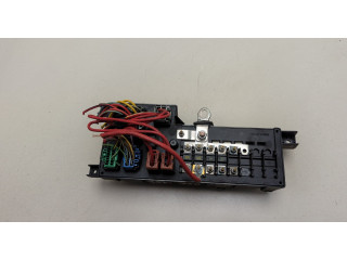 Блок предохранителей Volvo S60 2000-2009 30728008, 518828108