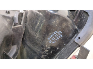 Фара передняя Toyota Avensis 1 1997-2003 правая