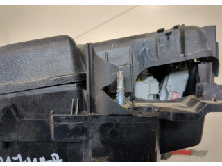 Блок предохранителей Volvo XC90 2002-2006 30728132