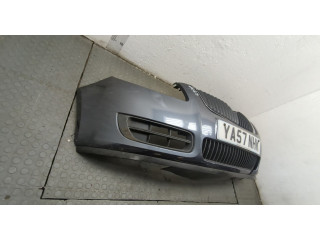 Решетка радиатора  Skoda Roomster 2006-2015          