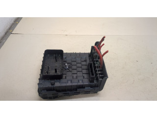 Блок предохранителей Skoda Octavia (A5) 2004-2008