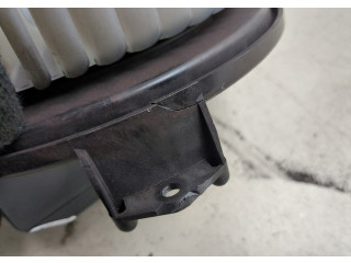 Моторчик печки  Ford Fusion 2012-2016 USA DG9Z19805B    DG9Z19805B   