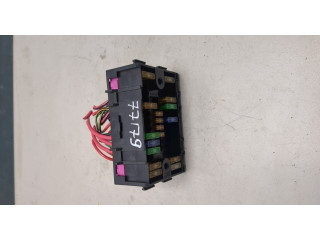 Блок предохранителей Volkswagen Transporter 5 2003-2009 7H0937617 2.5