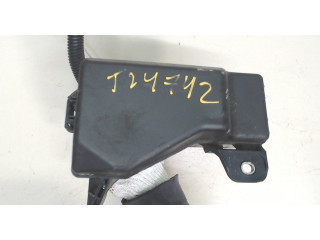 Блок реле  Toyota Avensis 2 2003-2008           1.8