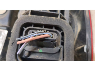 Задний фонарь          