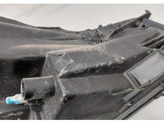 Фара передняя  Peugeot 3008 2016-2020 левая 