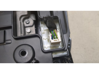 Дисплей мультимедиа  Peugeot 208        