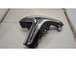 Фара передняя  Cadillac XT4 левая 