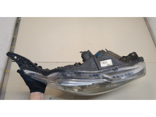 Фара передняя  Peugeot 208 2012-2019 правая 
