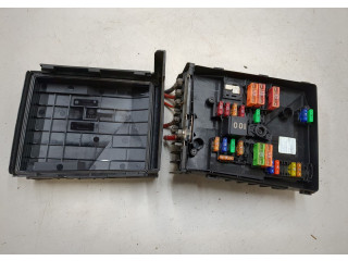 Блок предохранителей Skoda Yeti 2009-2018 1K0937125D