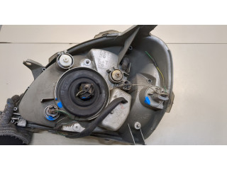 Фара передняя  Toyota Yaris 1999-2006 правая 