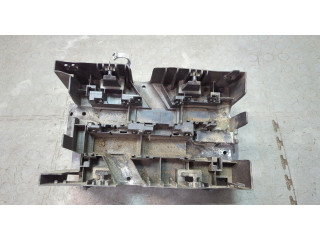 Корпус блока предохранителей  Chevrolet Tahoe 2006-2014         